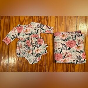 Charming Mary 3-6M Bamboo 2pc Set Floral Ruffle Bodysuit Dress & Large Blanket